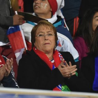 Bachelet, feliz por triunfo de Chile