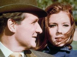 Macnee (i) interpretó al exquisito caballero John Steed en 'Los vengadores'. AP / ARCHIVO