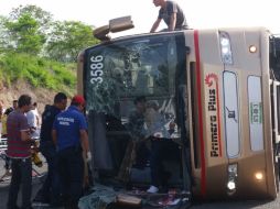 En el accidente murió una joven y 33 personas más resultaron lesionadas. ESPECIAL / PC Michoacán