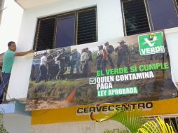 En la página de Facebook de Fuerza Ciudadana Comprometida A.C. se ven varias fotos a favor del PVEM. FACEBOOK / Fuerza Ciudadana Comprometida A.C.