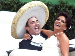 El primogénito del intérprete Vicente Fernández durante su boda con la conductora Mara Patricia Castañeda en 2007. NTX / ARCHIVO