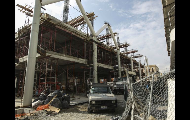 No hay excedentes, los locales que se están construyendo 'están predestinados para los propios locatarios', afirmó el alcalde. EL INFORMADOR / ARCHIVO