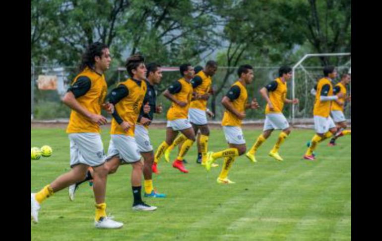 Los melenudos concluyeron el trabajo de pretemporada de cara al tornea Apertura 2015. TWITTER / @LeonesNegrosCF