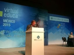 Jaime Reyes Robles reconoció la participación de los 17 países en el encuentro. TWITTER / @virtualeduca