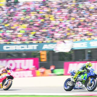 Rossi le gana el mano a mano a Márquez