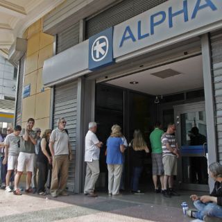 El BCE mantiene préstamos de emergencia para bancos griegos