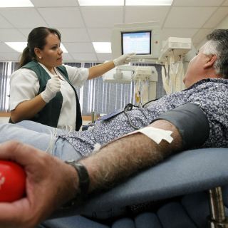 Aumentan 13% los casos de donación de sangre de empresas y universidades