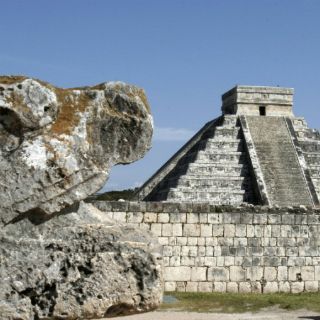 Calculan saqueo de 30 mil objetos de cultura maya en siglos XIX y XX