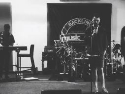 El cantante británico publicó un video corto donde se le escucha cantar el tema de Elvis Presley 'Cant´Help Falling in Love'. INSTAGRAM / @samsmithworld