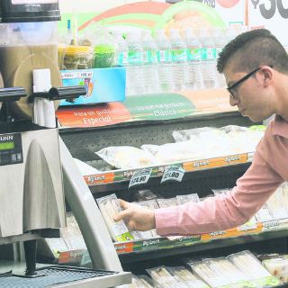 Aplicarán IVA a 28 alimentos preparados