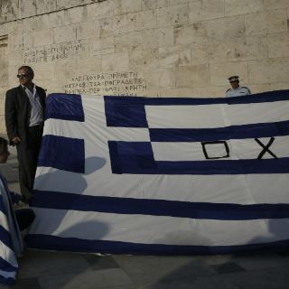Eurogrupo descarta otra extensión de rescate a Grecia