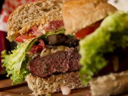 Las grasas 'trans' se utilizan como ingrediente principal en las comidas con el fin de proporcionar un mejor sabor. EL INFORMADOR / ARCHIVO