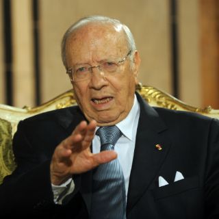 Túnez admite que ataque terrorista a turistas lo tomó por sorpresa