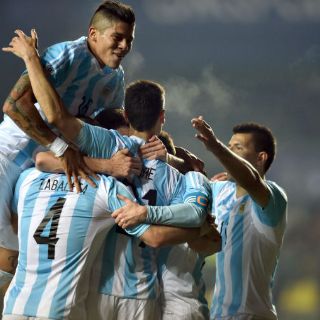 Argentina golea y es finalista de Copa América