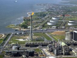 Se abre posibilidad de contrarrestar la caída en la producción de crudo, resalta Alexander Braune. AFP / P. Ekpei