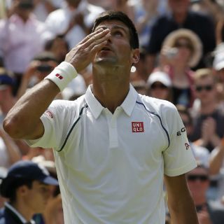Djokovic pasa con solidez a tercera ronda