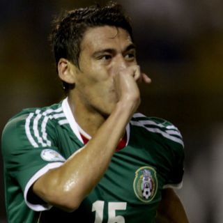 Héctor Moreno es operado con éxito del pie derecho