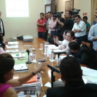 Congreso posterga aprobación de nómina, por enésima vez