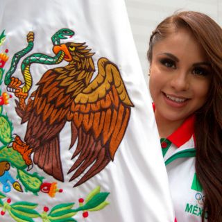 Abanderan a delegación mexicana que irá a Toronto