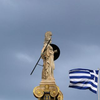 Moody's degrada deuda soberana de Grecia