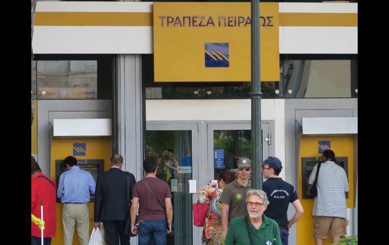 Ciudadanos argentinos opinaron que Grecia no debe ceder ante el FMI. NTX / D. del Río