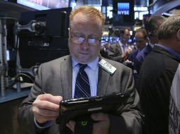 El selectivo S&P 500 y el Nasdaq cierran con pérdidas. EFE / A. Gombert