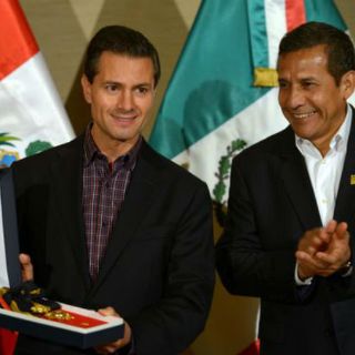Condecoran a Peña Nieto en Perú