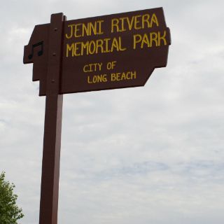 Inauguran en Los Ángeles parque en memoria de Jenni Rivera