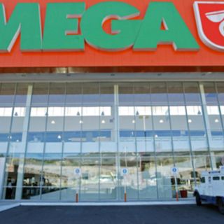 Aprueban división de Comercial Mexicana