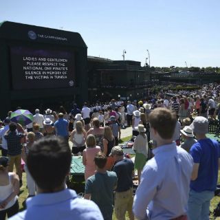 Reino Unido guarda un minuto de silencio a víctimas de Túnez