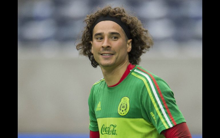 Aseguran que el Málaga tiene intención de vender al portero por la poca participación que tuvo en la temporada anterior. MEXSPORT / ARCHIVO