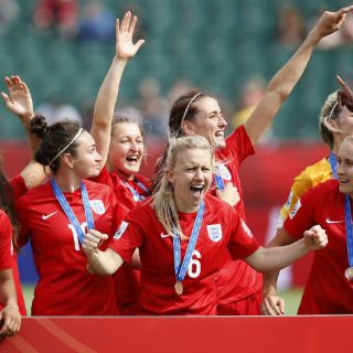 Inglaterra logra el tercer lugar en Mundial femenil