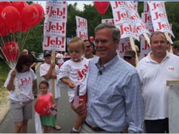 Bush apunta que ha tomado los comentarios de Trump de manera personal ya que su esposa Columba es mexicana. TWITTER / @JebBush