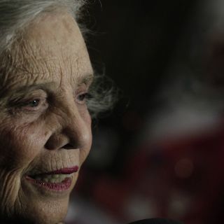 La cultura vence cualquier obstáculo, asegura Elena Poniatowska