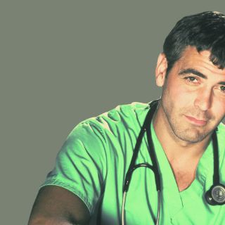 George Clooney regresa al quirófano