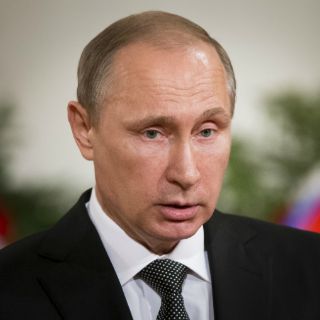 Putin y Tsipras hablan sobre el referéndum griego