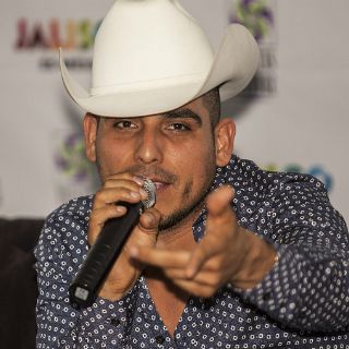 Espinoza Paz y su supuesta foto desnudo
