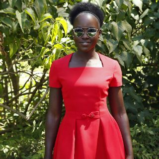 Lupita Nyong'o brilla en el jardín de Christian Dior