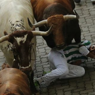 Primer encierro de sanfermines deja tres heridos