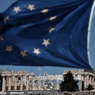 Eurogrupo pide propuestas creíbles a Grecia sin descartar su salida
