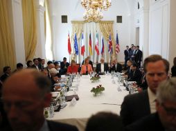 Ministros de diversos países se encontraron en Viena para discutir el embargo que acosa a Irán en materia de energía nuclear. AFP / C. Barria