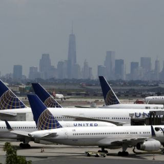 Fallo informático causa suspensión de vuelos de United Airlines en EU