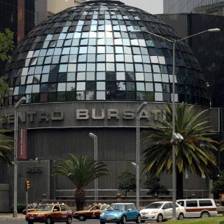 Mercado accionario registra descenso