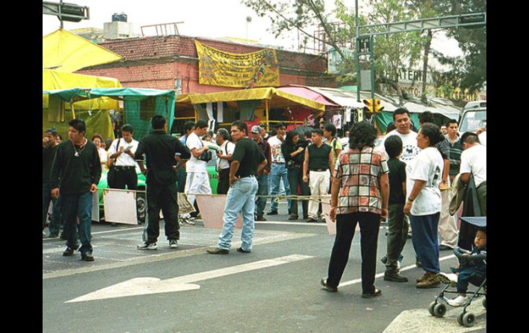 Vecinos de la zona se manifestaron en contra del dueño del inmueble tras el derrumbe que hirió a Priscila Valdéz. NTX / ARCHIVO