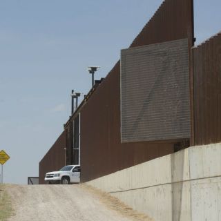 Agentes fronterizos de EU filtran informes a grupos antiinmigrantes