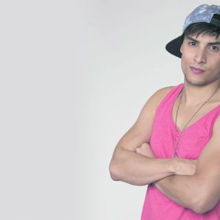 Alex Perea despierta su 'Amor de barrio'