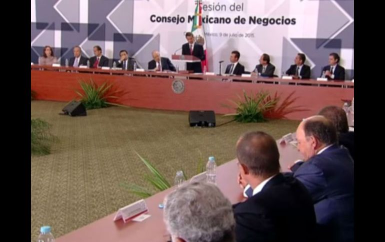 En la sesión del Consejo Mexicano de Hombres de Negocios, el Presidente resalta que la inversión contribuirá a la creación de empleos. TWITTER / @SE_mx