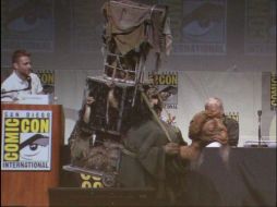 J. J. Abrams invita a un personaje manejado por marioneteros, ya que muchos de los personajes del filme funcionan de esa manera. TWITTER / @JonasAlcaraz