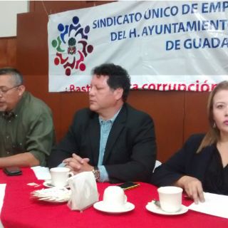 Trabajadores de confianza tapatíos denuncian amenazas de despido