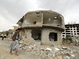 Los ataques aéreos y los bombardeos de la colición militar golpearon puntos rebeldes. EFE / Y. Arhab